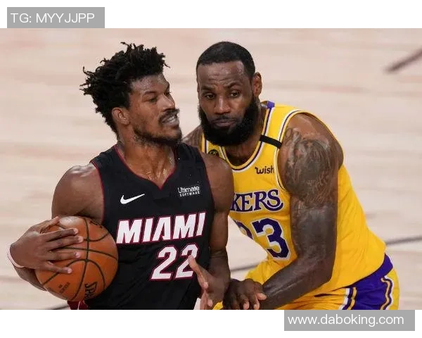 NBA总决赛湖人对热火第四场中文直播精彩回顾与赛后分析